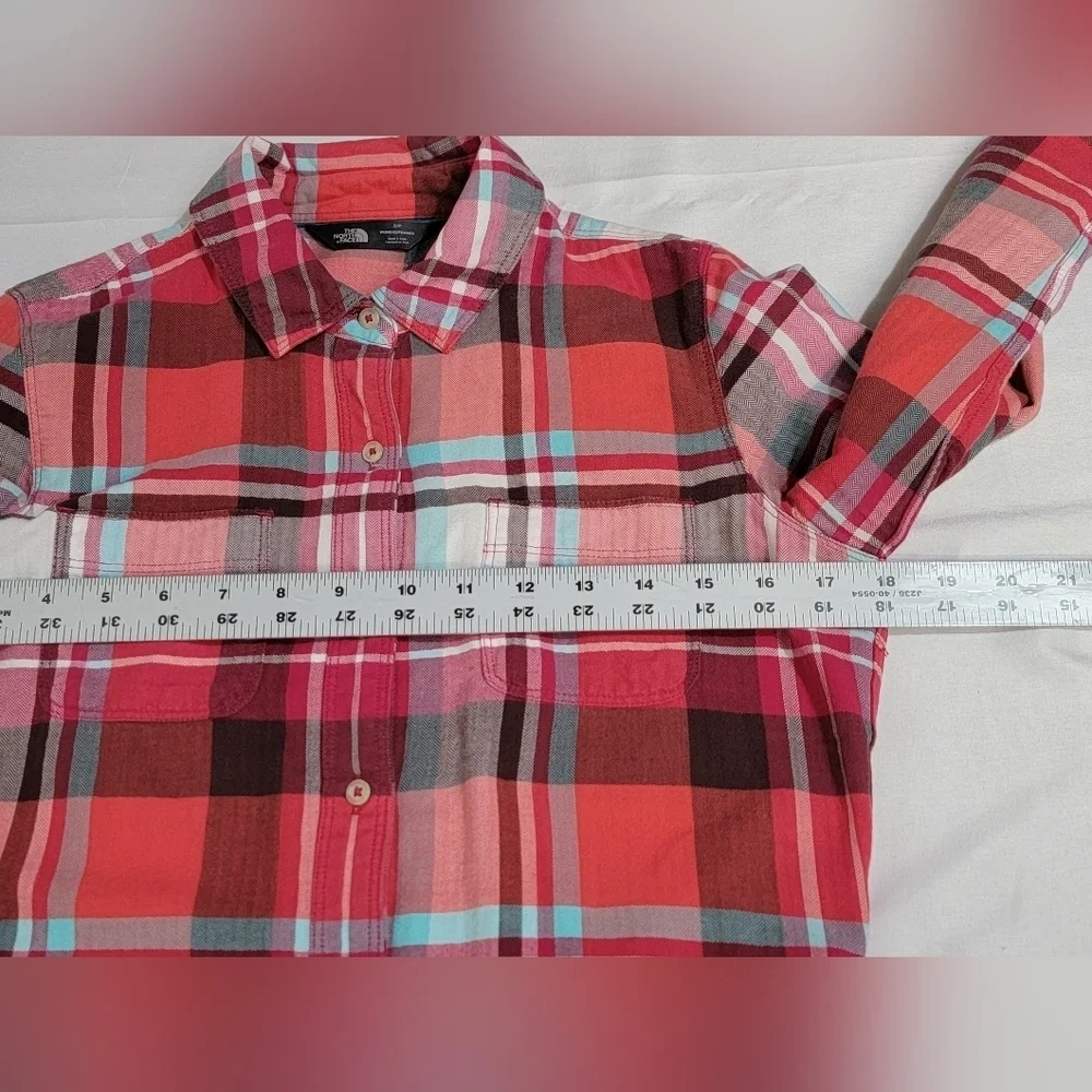The North Face Wonens Size Small Herringbone Check 100% Cotton Shirt